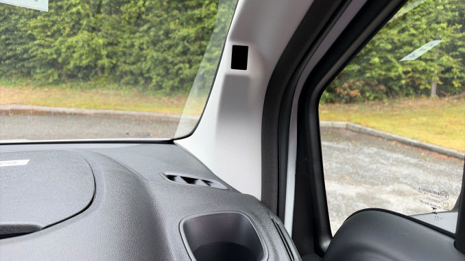 Vauxhall Combo Cargo Combo Diesel 1.5 Turbo D 100ps Prime Plus H1 Van - Image 30
